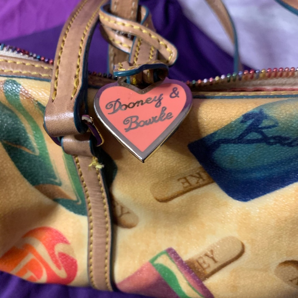 3/35. ❤️Dooney and Burke authentic purse